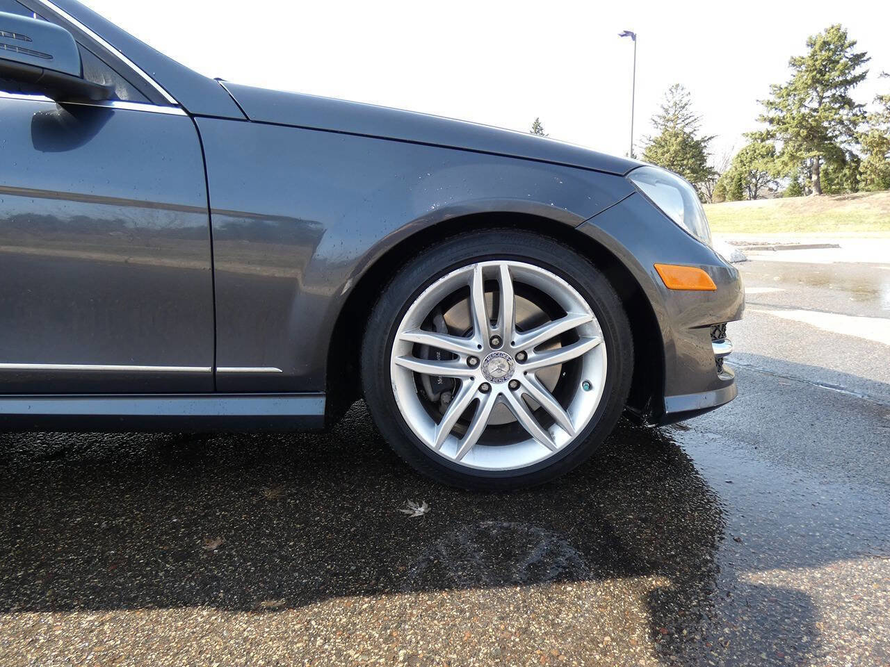 Used 2013 Mercedes-Benz C 300 4MATIC Sedan image 11