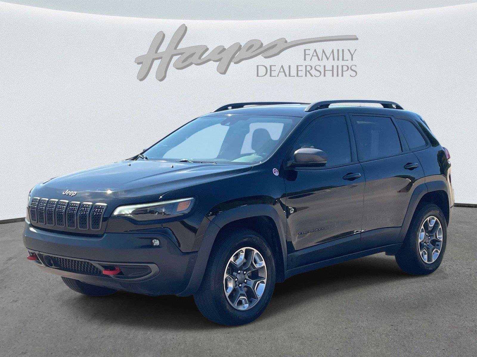Used 2019 Jeep Cherokee Trailhawk AWD/4WD image 7