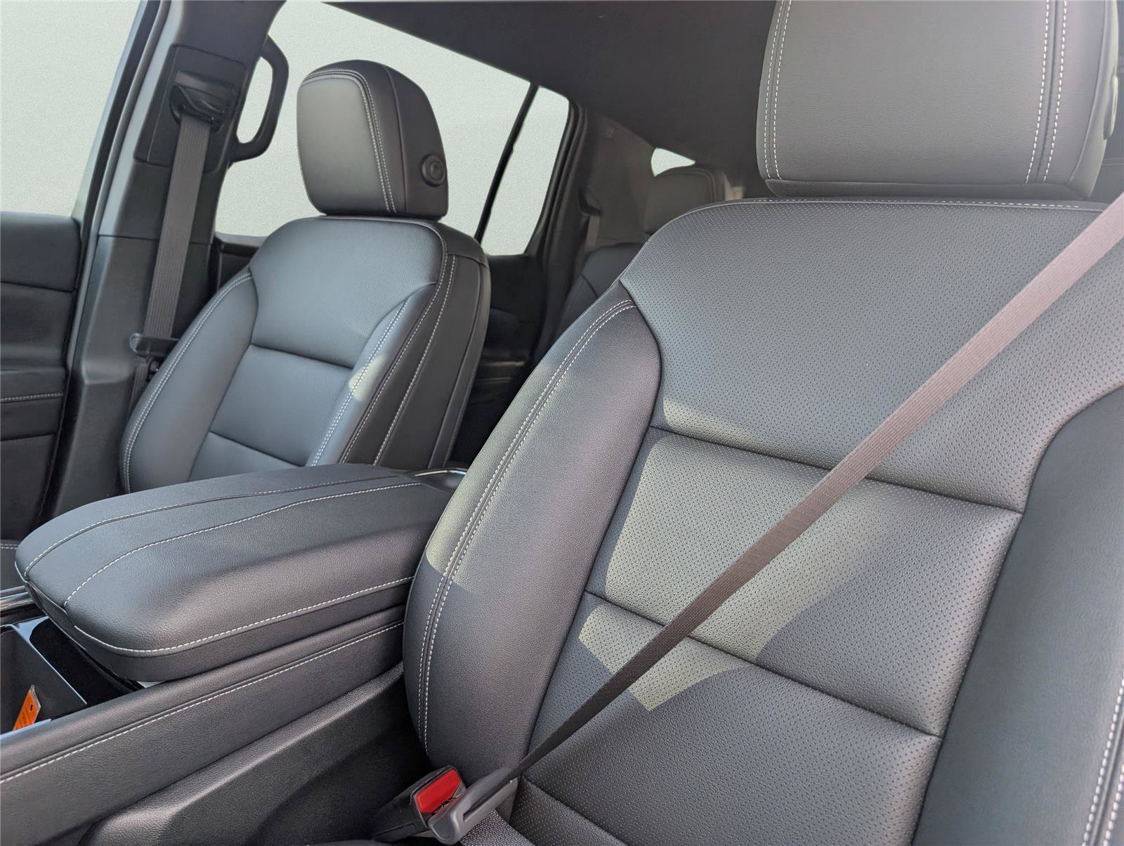 New 2026 Chevrolet Traverse LT w/ Driver Confidence Package FWD image 31