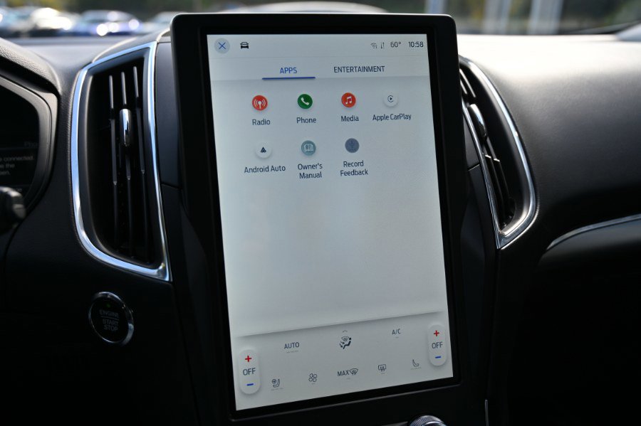 Used 2024 Ford Edge Titanium image 25