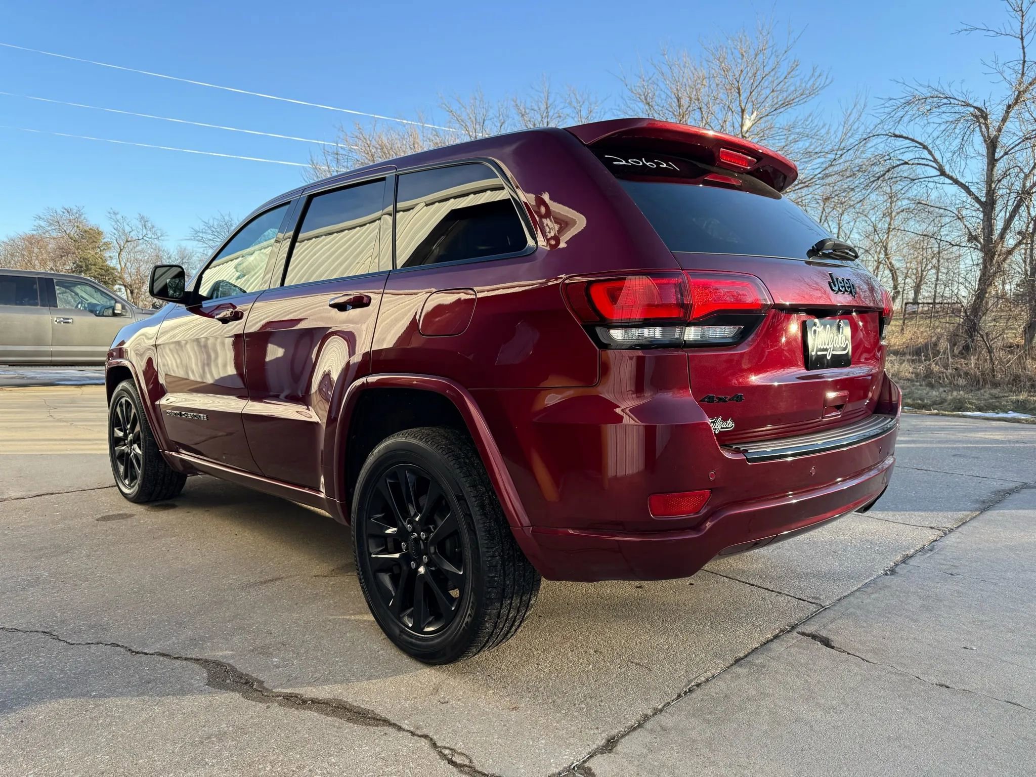Used 2018 Jeep Grand Cherokee Altitude image 5