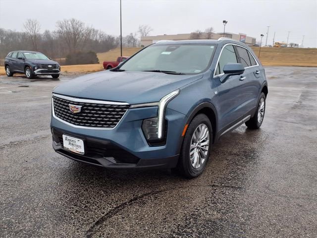 Used 2025 Cadillac XT4 Premium Luxury image 35