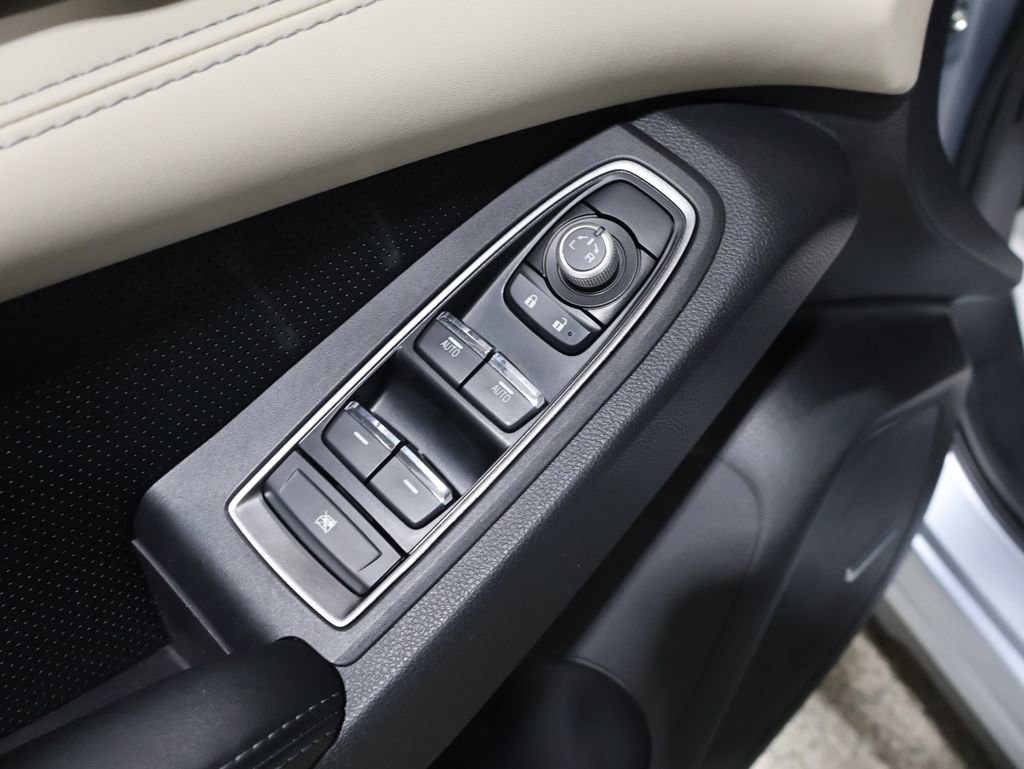 Used 2021 Subaru Ascent Limited w/ Technology Package image 15