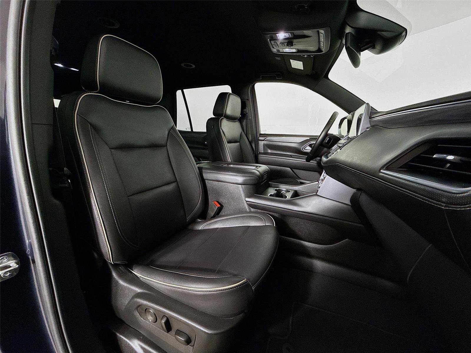 Used 2024 GMC Yukon SLT image 29