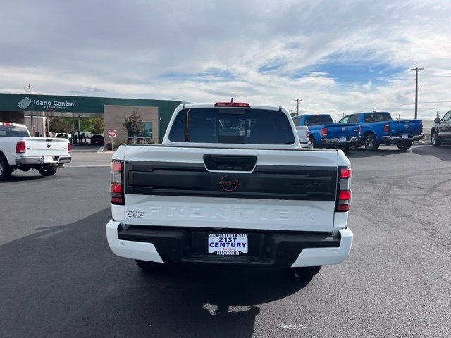 Used 2026 Nissan Frontier PRO-4X AWD/4WD image 9