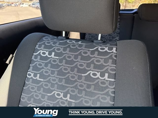 Used 2010 Kia Soul + w/ Denim Special Edition Pkg FWD image 23