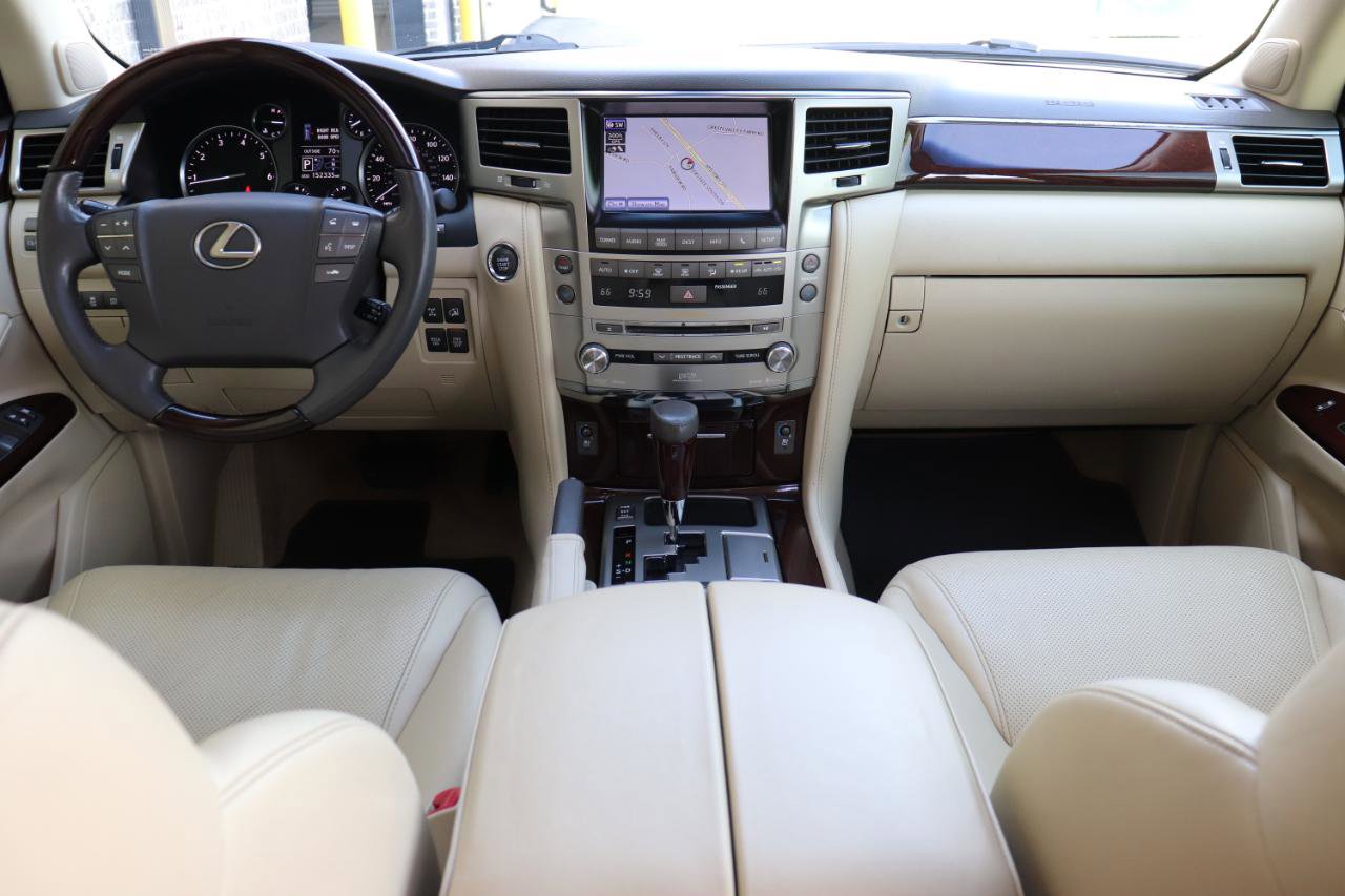 Used 2014 Lexus LX 570 4WD image 37