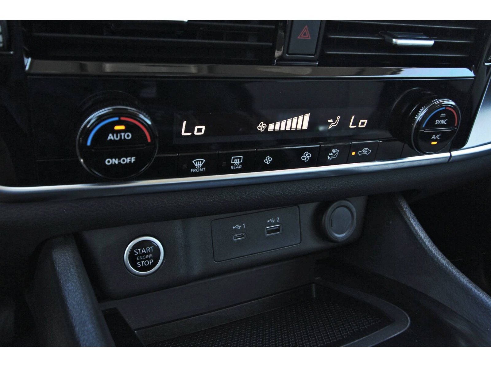 Certified 2023 Nissan Rogue SV FWD image 26