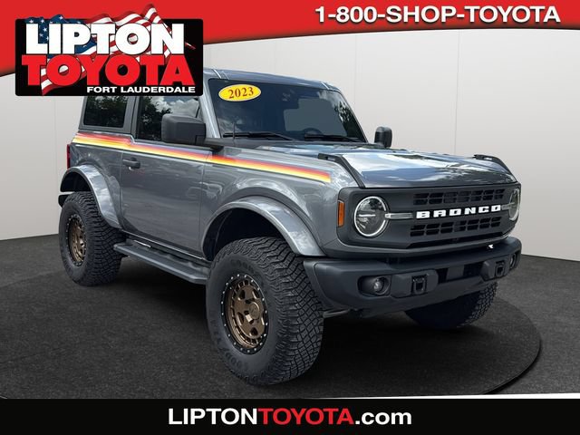 Used 2023 Ford Bronco Black Diamond w/ Sasquatch Package AWD/4WD image 1