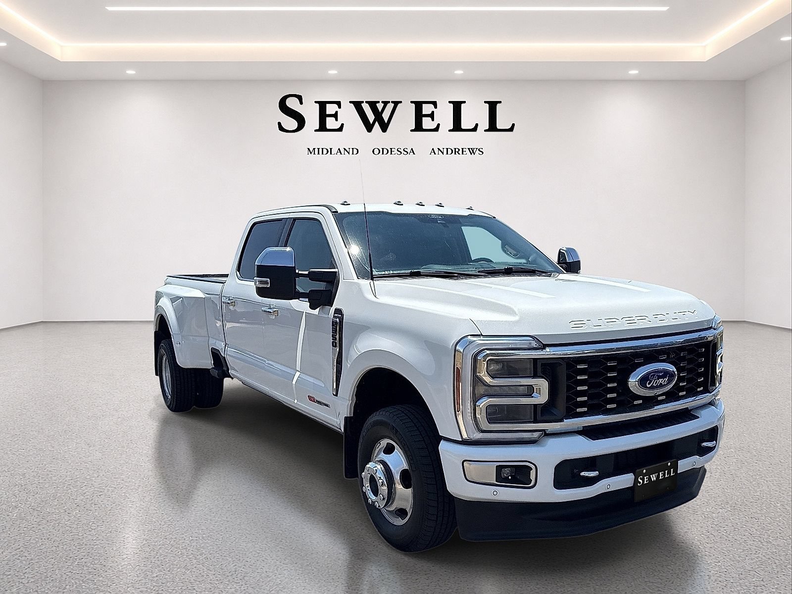 Used 2024 Ford F350 Limited AWD/4WD image 6