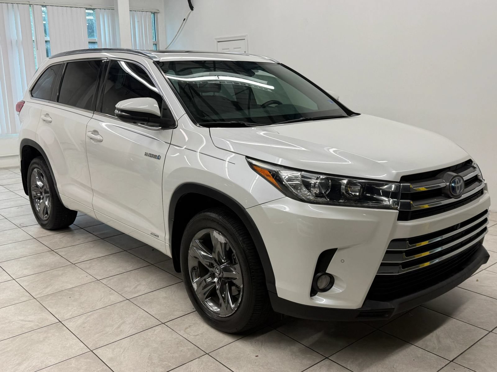 Used 2018 Toyota Highlander Limited Platinum