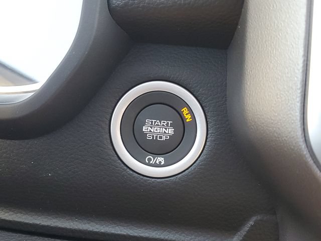 New 2026 RAM 1500 4x4 Crew Cab image 22
