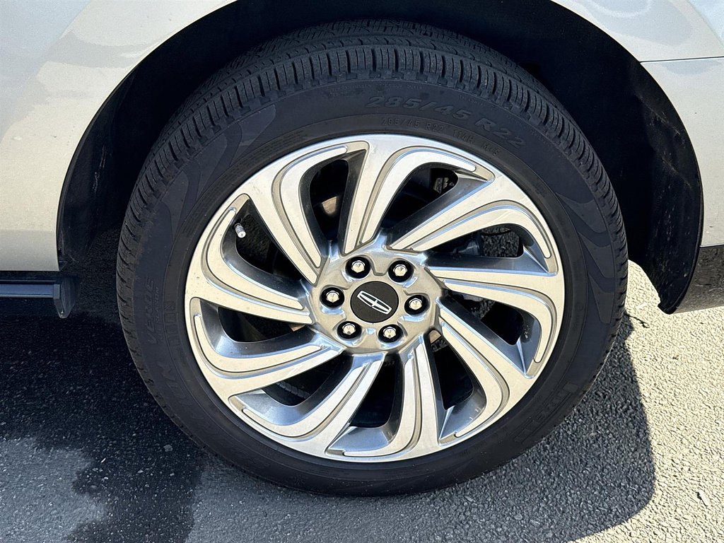 Used 2024 Lincoln Navigator Reserve AWD/4WD image 32