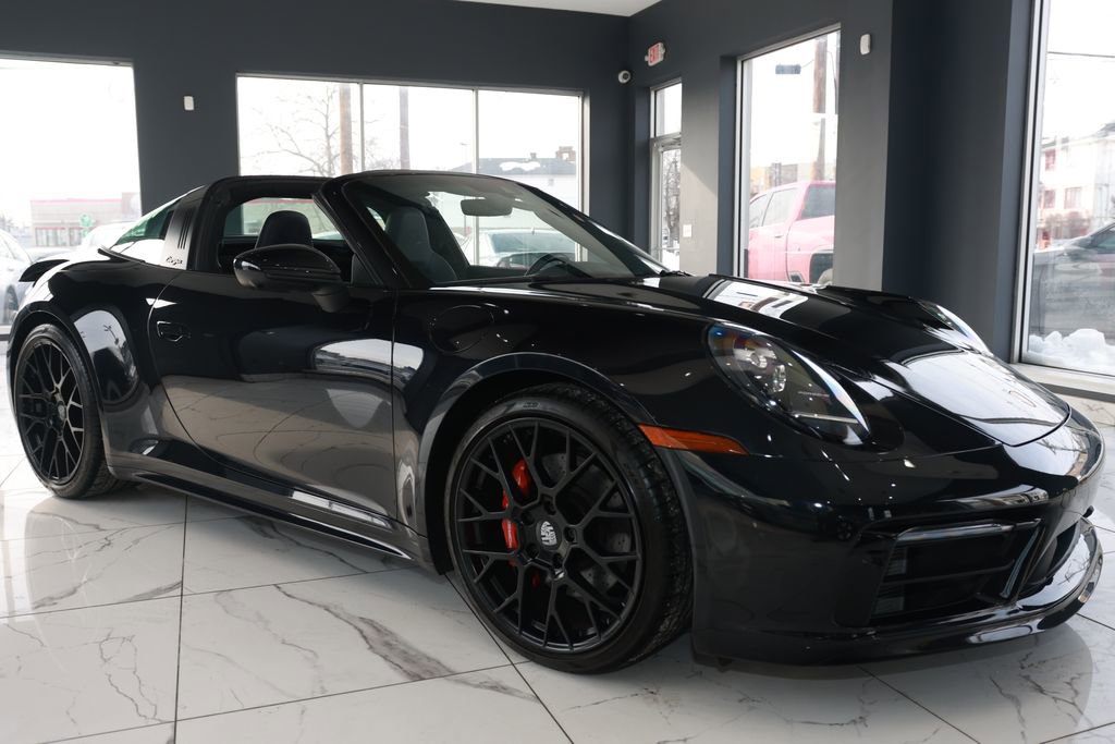 Used 2021 Porsche 911 Targa 4S image 1
