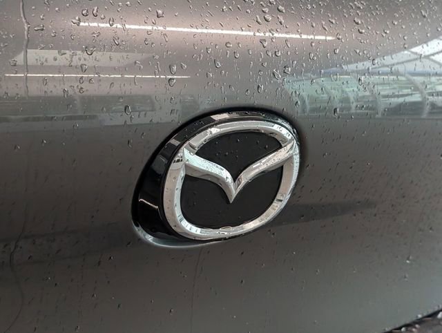 Used 2021 MAZDA MAZDA3 s image 10