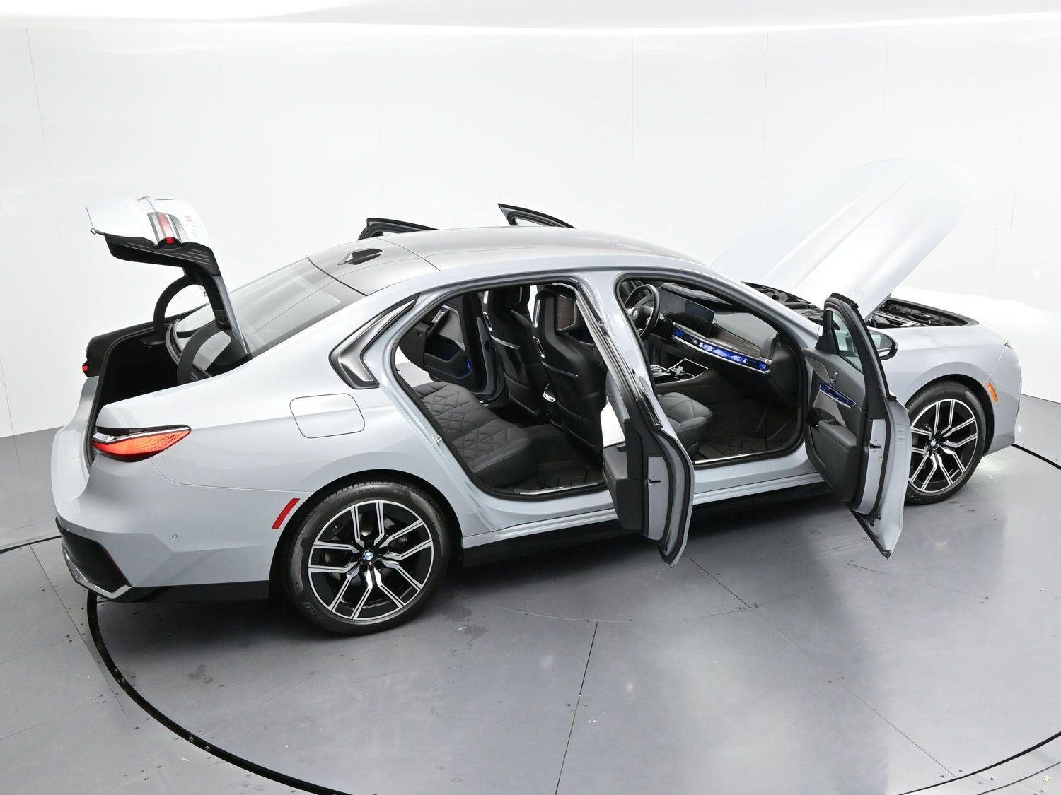 Used 2024 BMW 740i xDrive w/ Premium Package AWD/4WD image 47