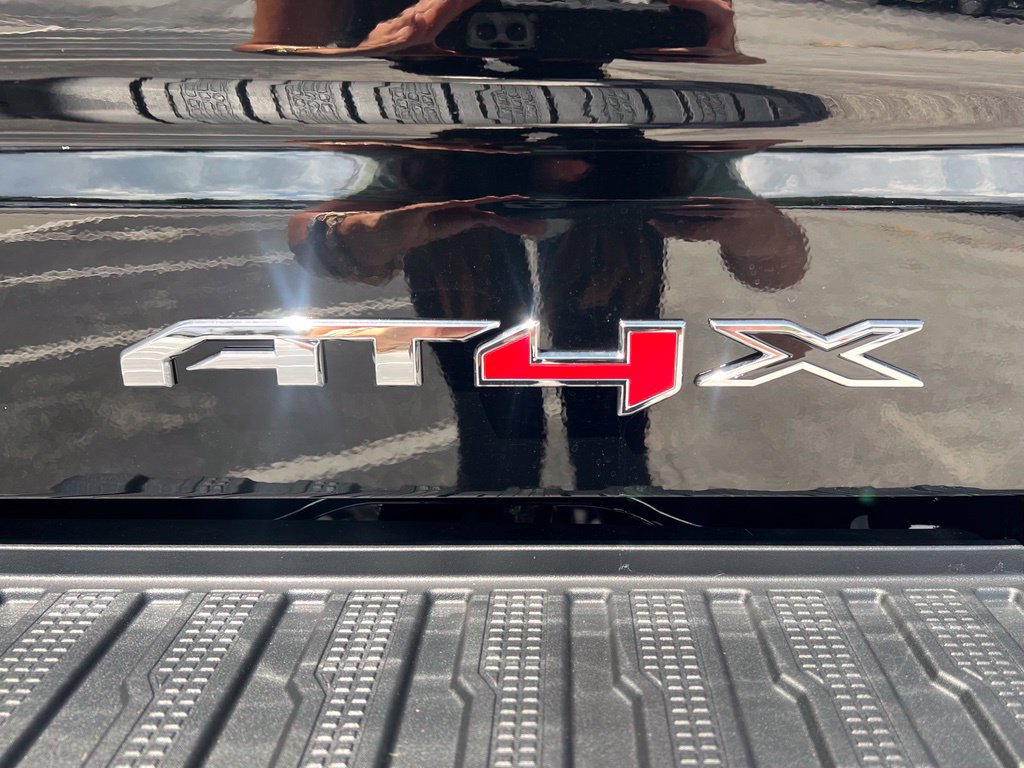 New 2026 GMC Sierra 1500 AT4X AWD/4WD image 9
