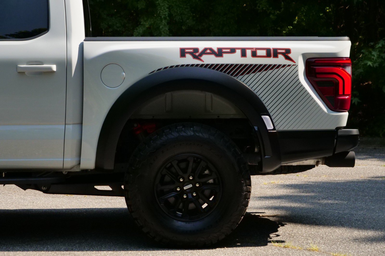 Used 2026 Ford F150 Raptor AWD/4WD image 12
