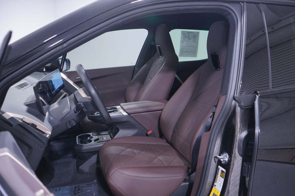 Used 2024 BMW iX xDrive50 image 7