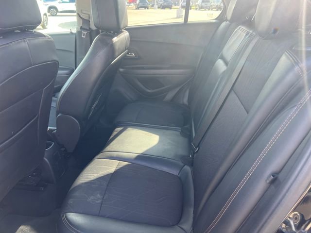 Used 2020 Chevrolet Trax LT w/ LT Convenience Package image 14