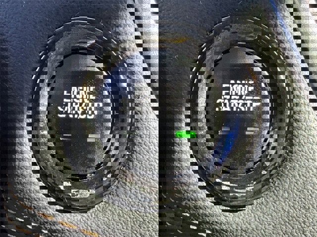 Used 2022 Chevrolet Trax LT w/ LT Convenience Package image 19