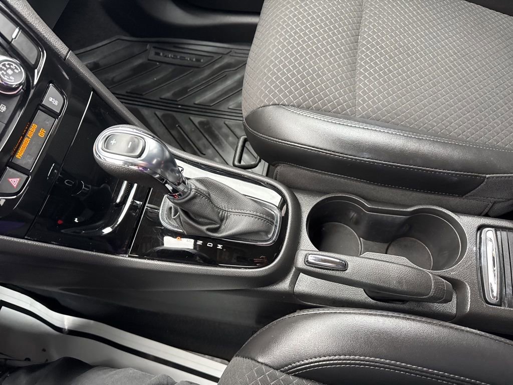 Certified 2022 Buick Encore Preferred w/ Safety Package image 28