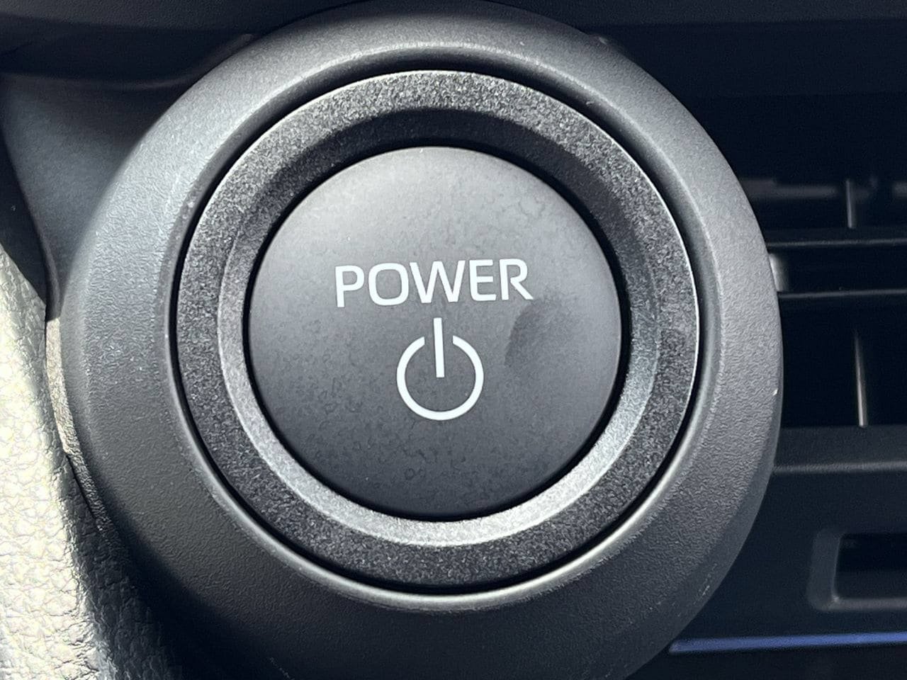 New 2026 Toyota Prius Plug-In Hybrid FWD image 19