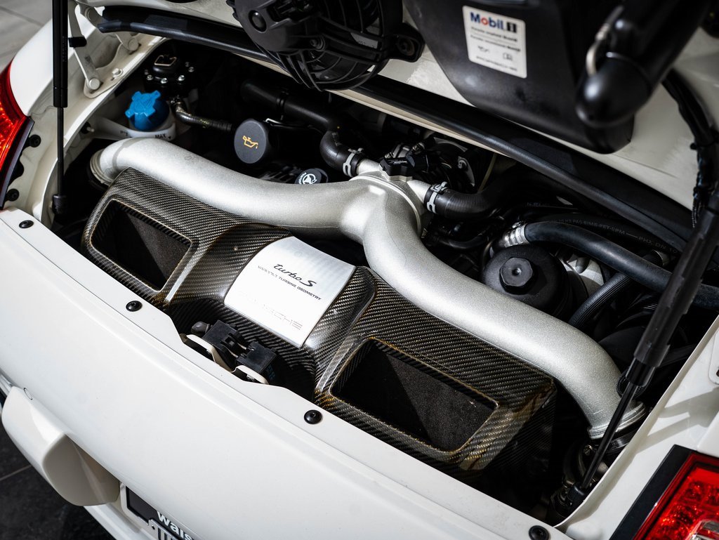 Used 2012 Porsche 911 Turbo S image 26