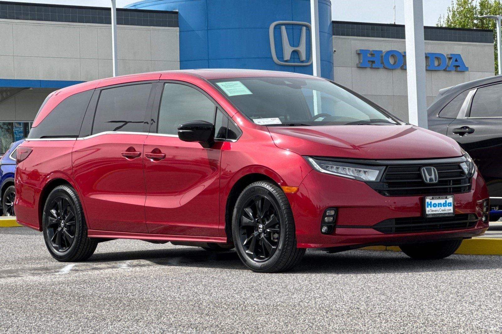 Certified 2023 Honda Odyssey Sport image 6