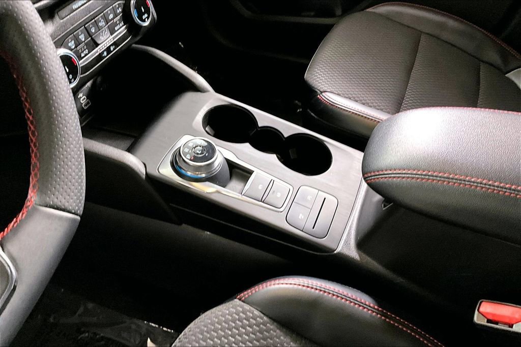 Used 2024 Ford Escape ST-Line image 17