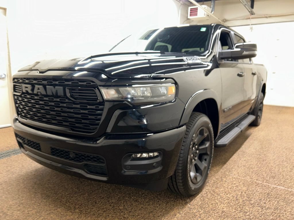 Used 2025 RAM 1500 Big Horn AWD/4WD image 5
