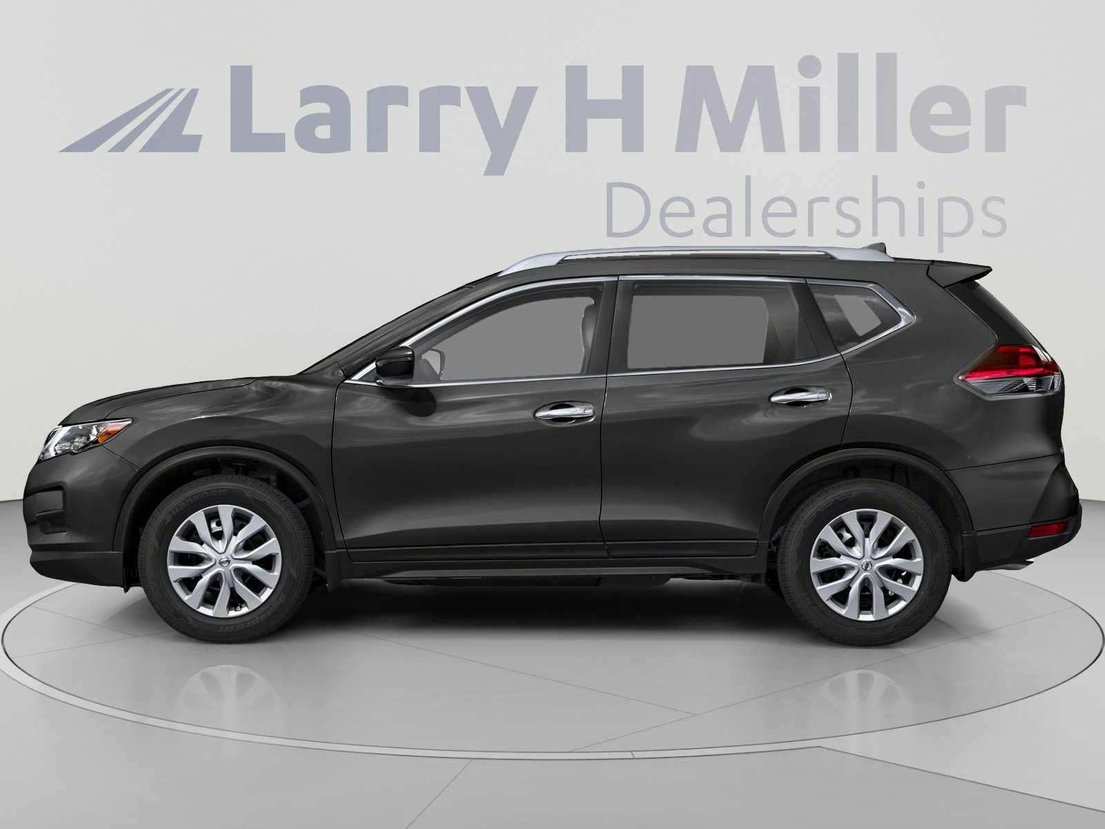 Used 2018 Nissan Rogue S w/ S Value Package FWD image 3