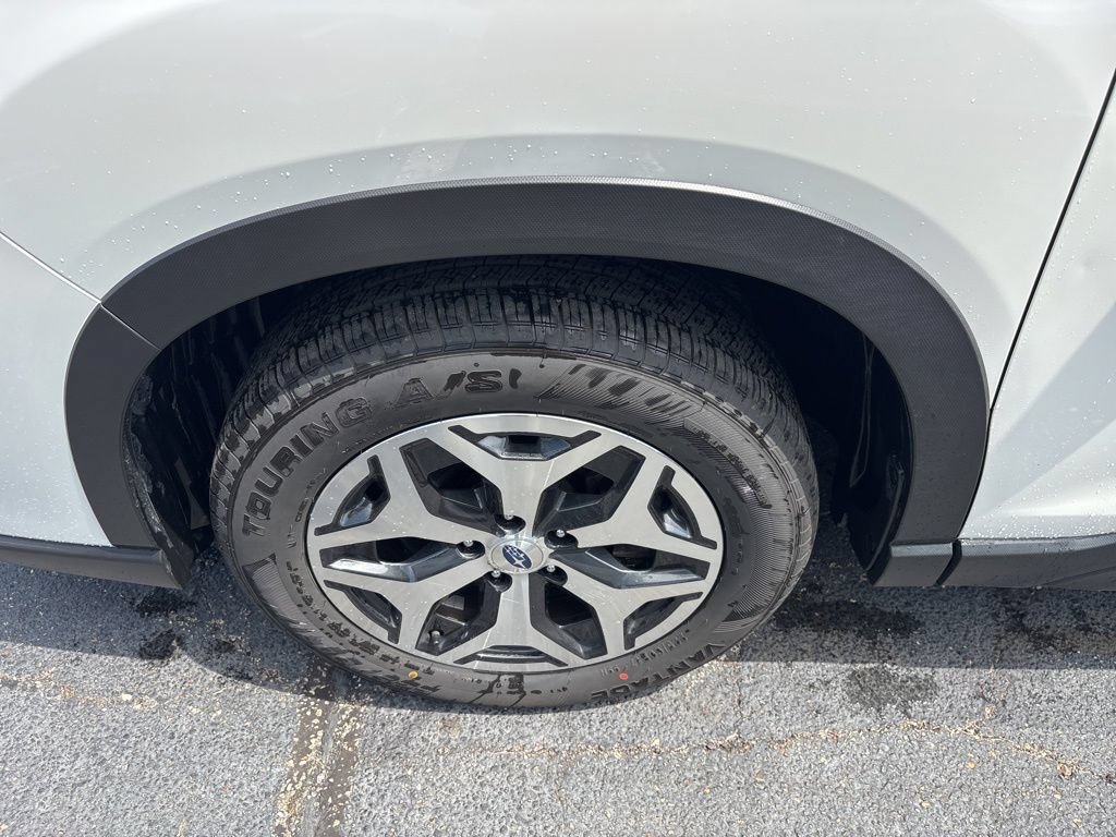 Certified 2024 Subaru Forester Premium AWD/4WD image 7