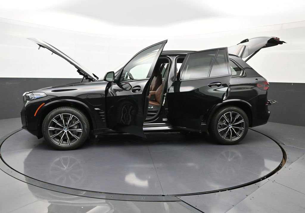 New 2026 BMW X5 xDrive50e w/ M Sport Package image 44