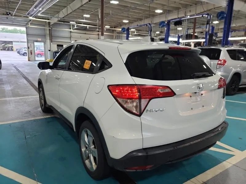 Used 2016 Honda HR-V EX image 2