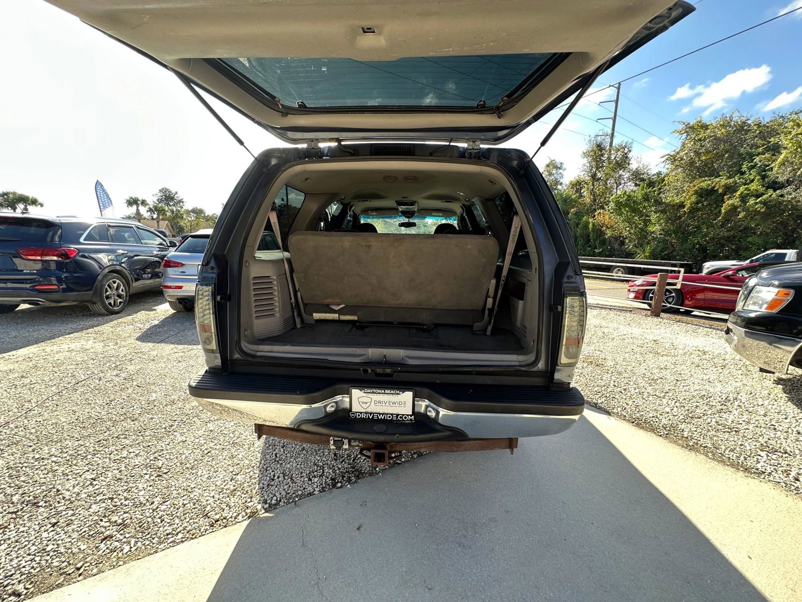 Used 2002 Ford Expedition XLT image 8