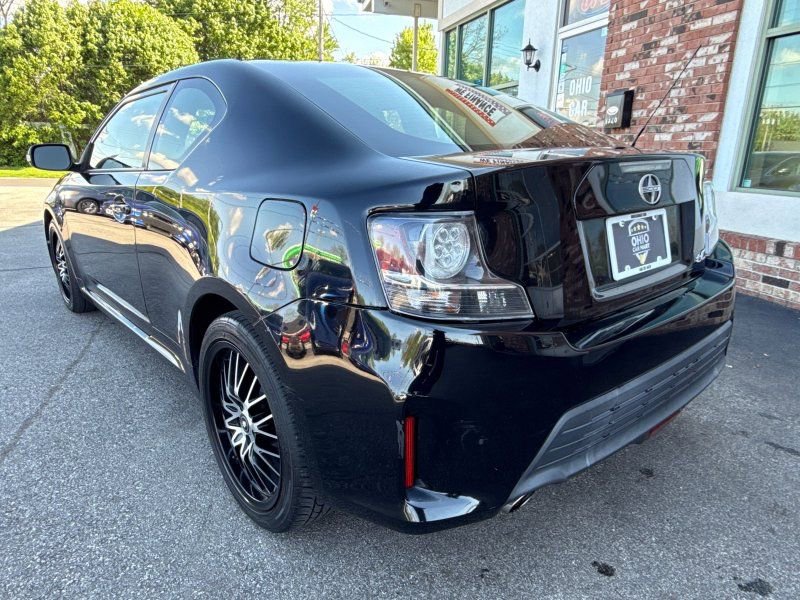 Used 2014 Scion tC FWD image 7
