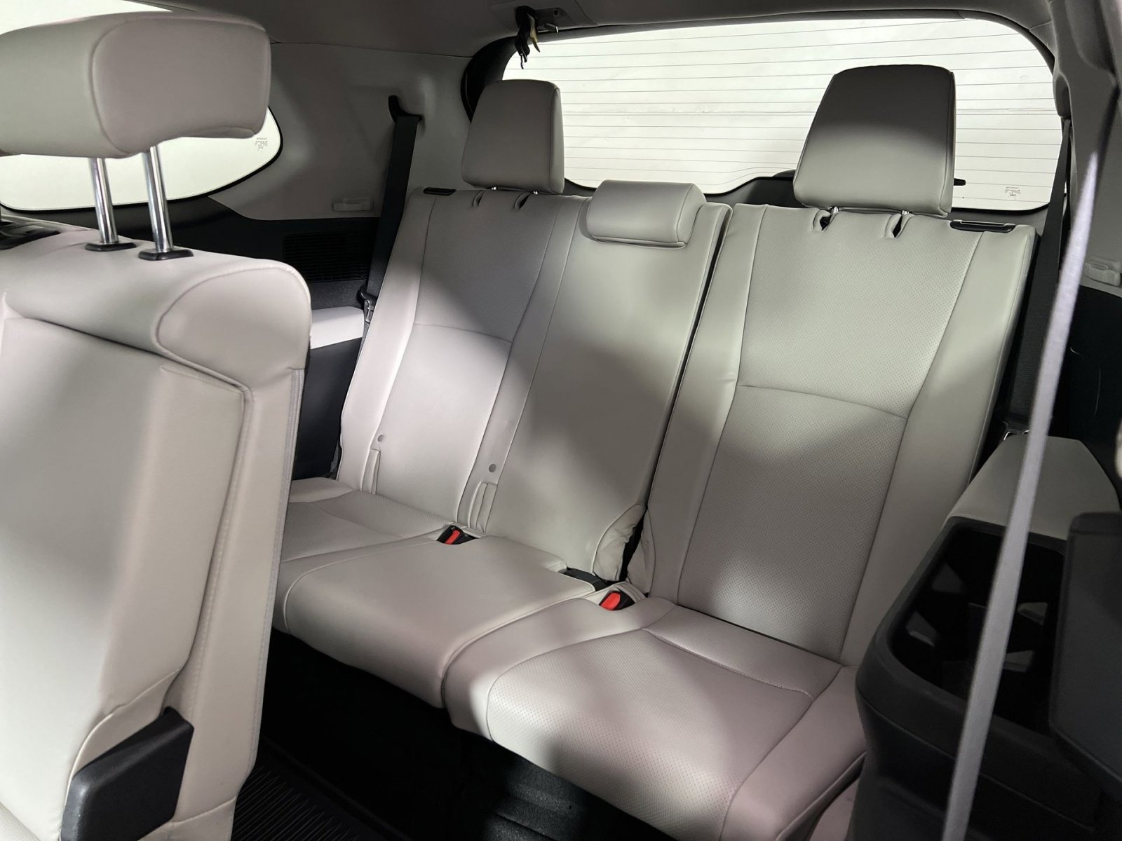 Used 2024 Toyota Grand Highlander XLE image 25