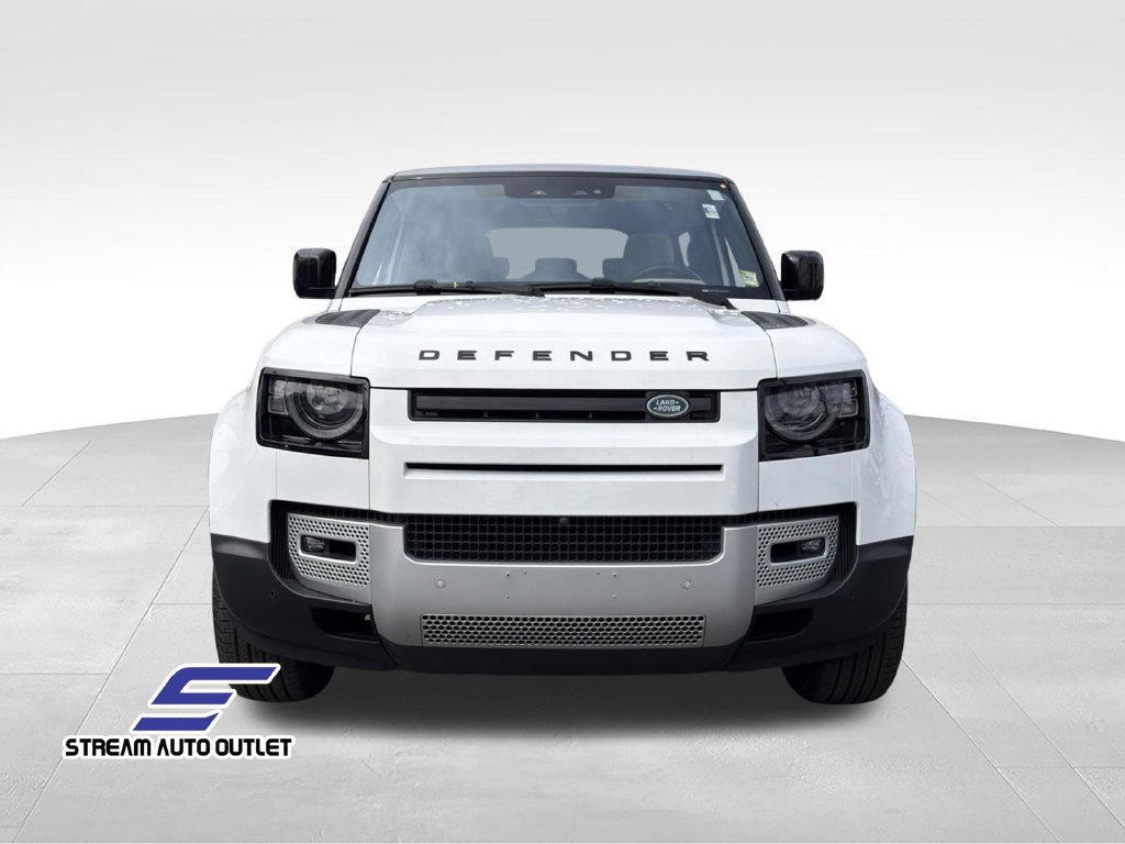 Used 2021 Land Rover Defender 90 S AWD/4WD image 2