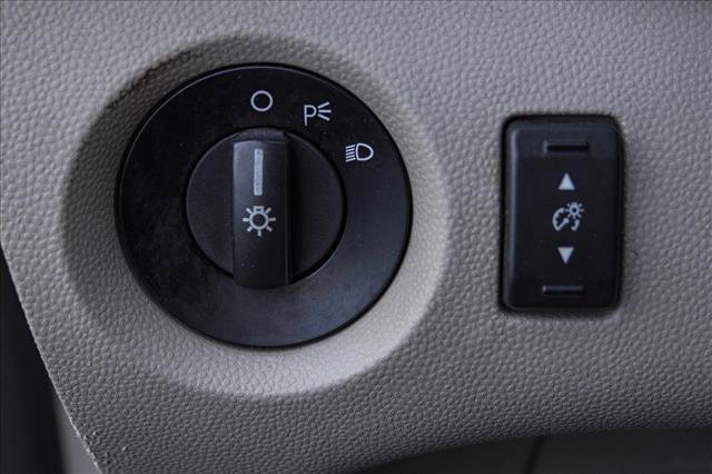 Used 2013 Ford Fiesta S image 13