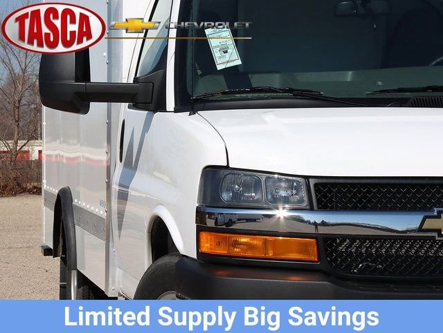 New 2025 Chevrolet Express 3500 w/ Power Convenience Package RWD image 4
