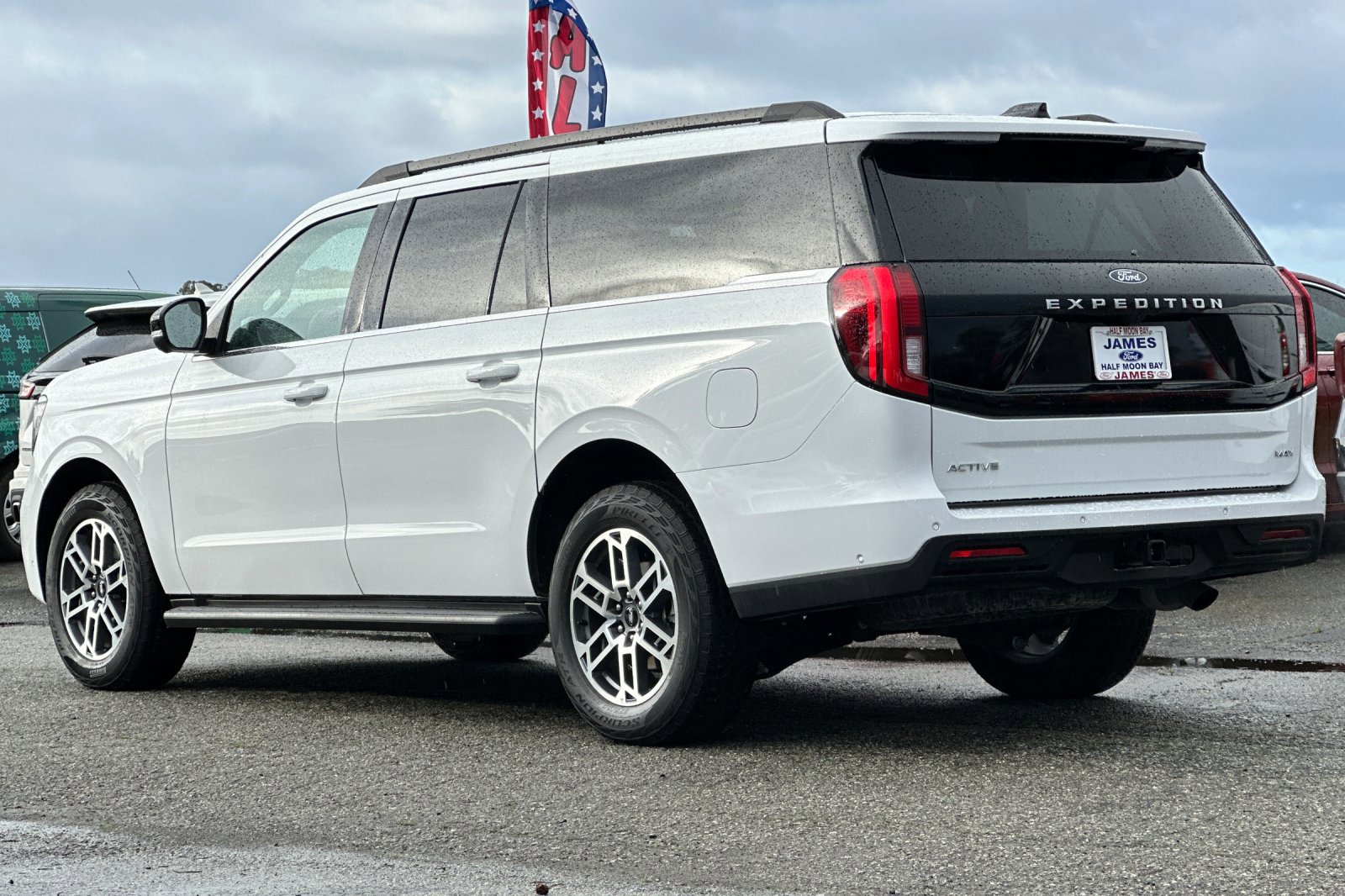 Used 2025 Ford Expedition Max Active image 3