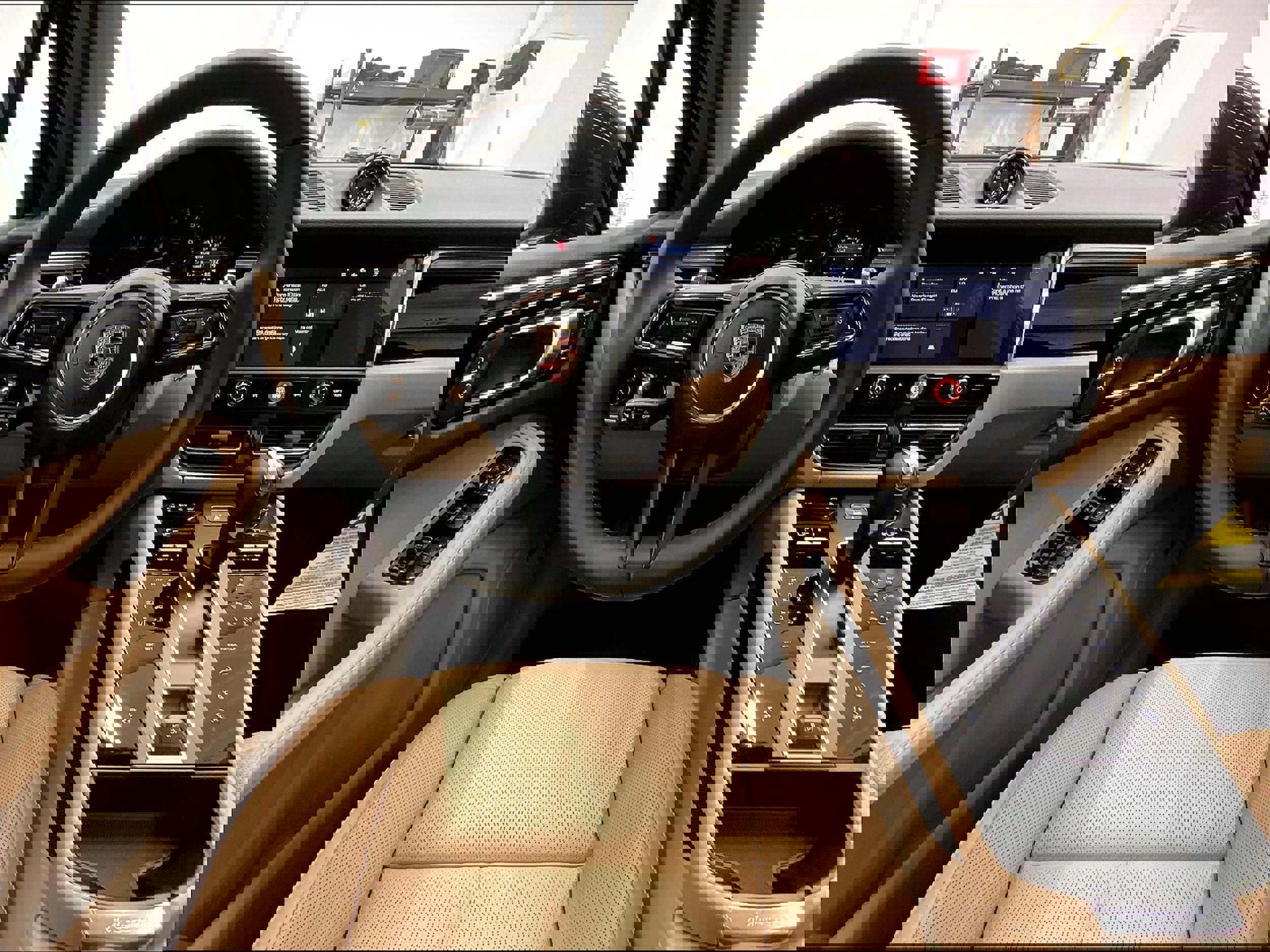 New 2026 Porsche Macan AWD/4WD image 10