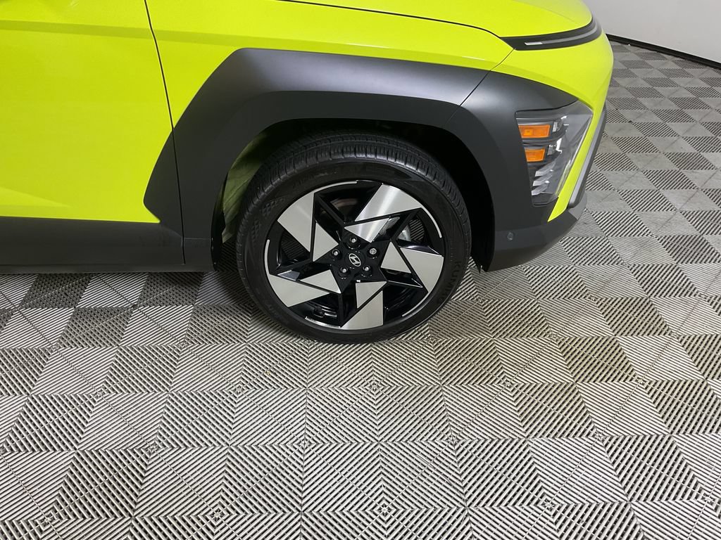 Used 2024 Hyundai Kona Limited AWD/4WD image 9