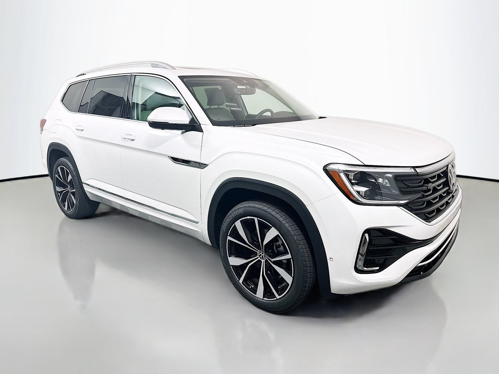 New 2026 Volkswagen Atlas SEL Premium R-Line