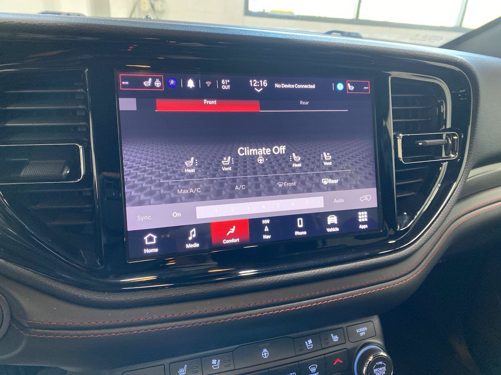 Used 2025 Dodge Durango R/T AWD/4WD image 27