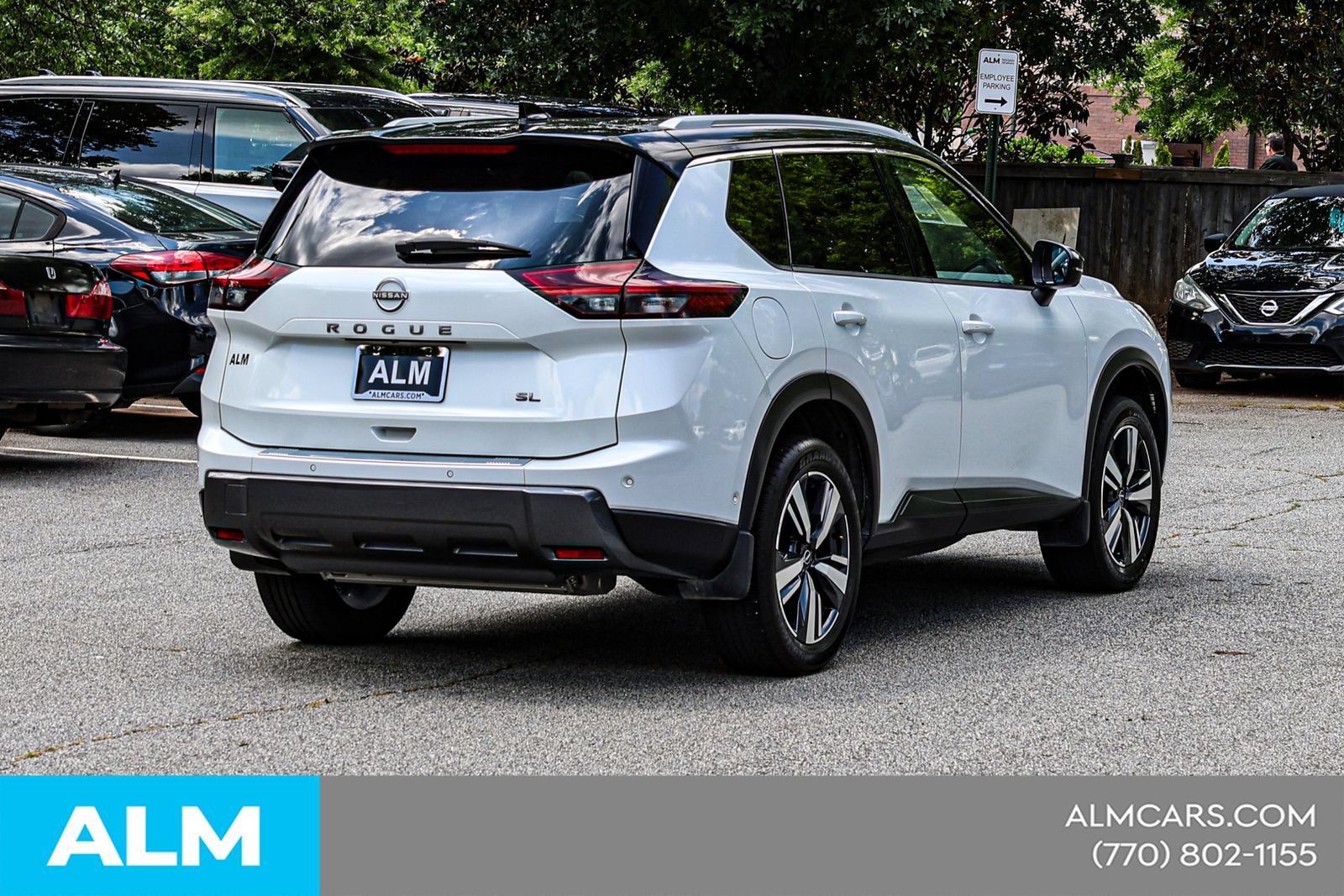Used 2025 Nissan Rogue SL FWD image 7