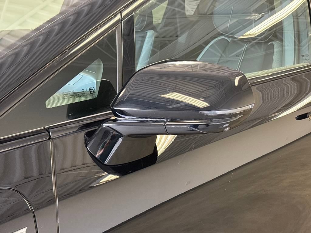 New 2025 Cadillac Optiq Sport 1 image 11