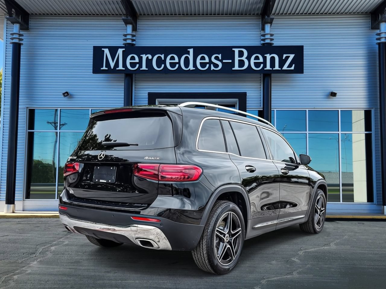 New 2026 Mercedes-Benz GLB 250 4MATIC image 6