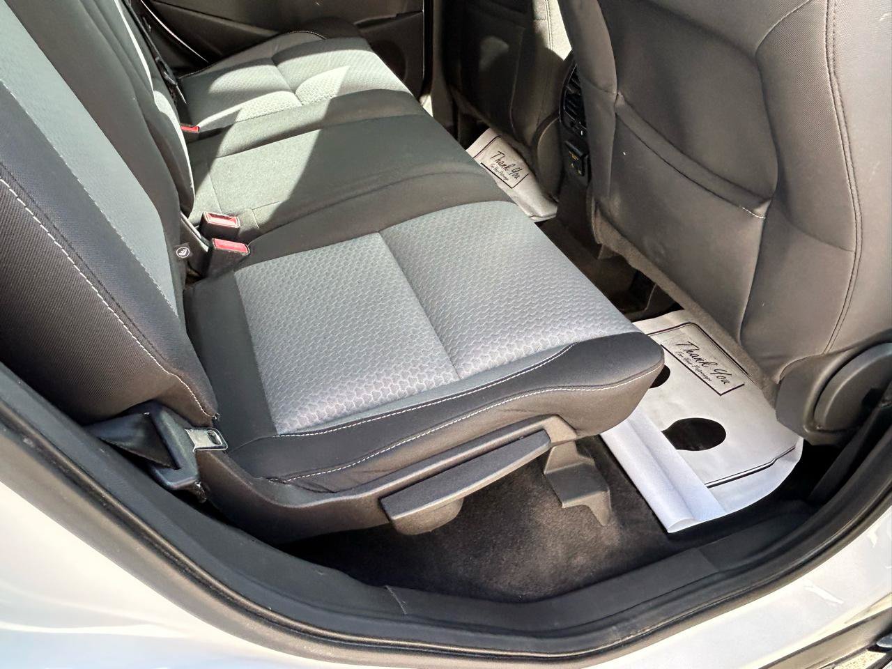 Used 2017 Ford Escape SE FWD image 11